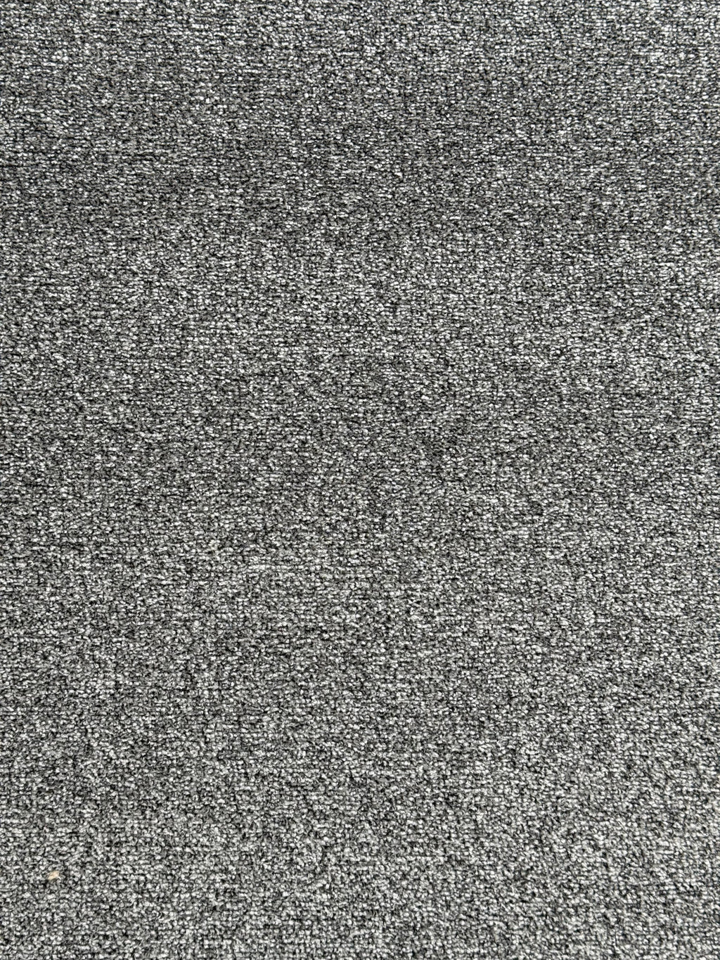 Super Twist Carpet Remnant — Graphite — 3.65m × 5.00m